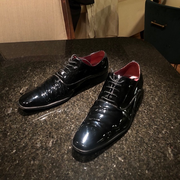 Hugo Boss Other - Hugo Boss Patent Leather Oxfords